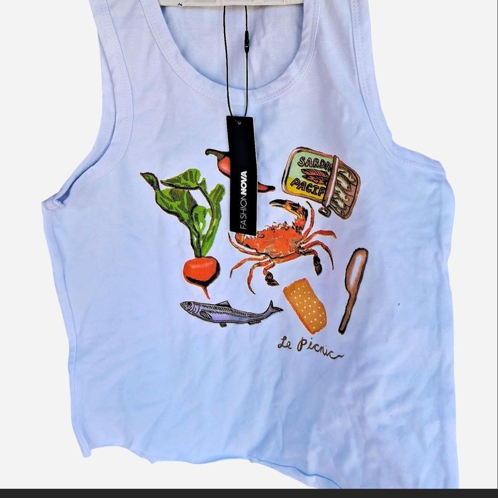 Fashion Nova White Graphic Crop Top